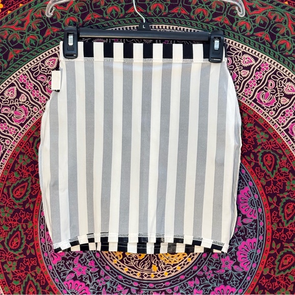 BlackMilk Clothing- Wetlook Beetlejuice Skirt- Size Small- PC - Picture 3 of 5